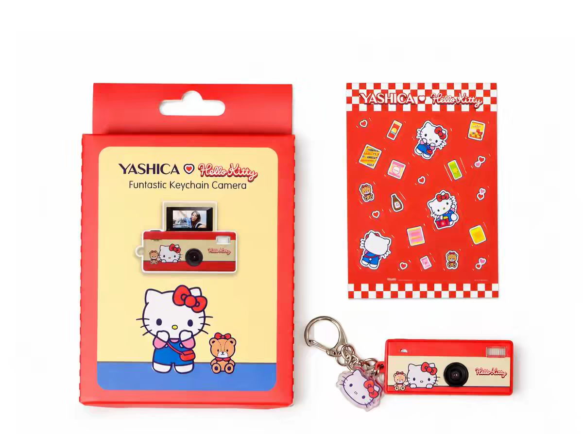 Yashica Funtastic Keychain Collaboration Mini digital Camera + 16 Gb memory + Card reader