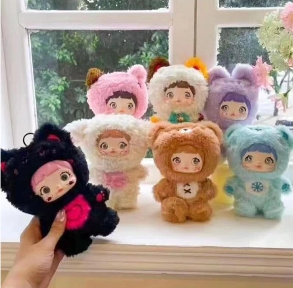 Nommi V1 (Loveliness Never Ends) Pendant Plushie (Blind Box) ( damaged packaging) Authentic only full refund if proven fake