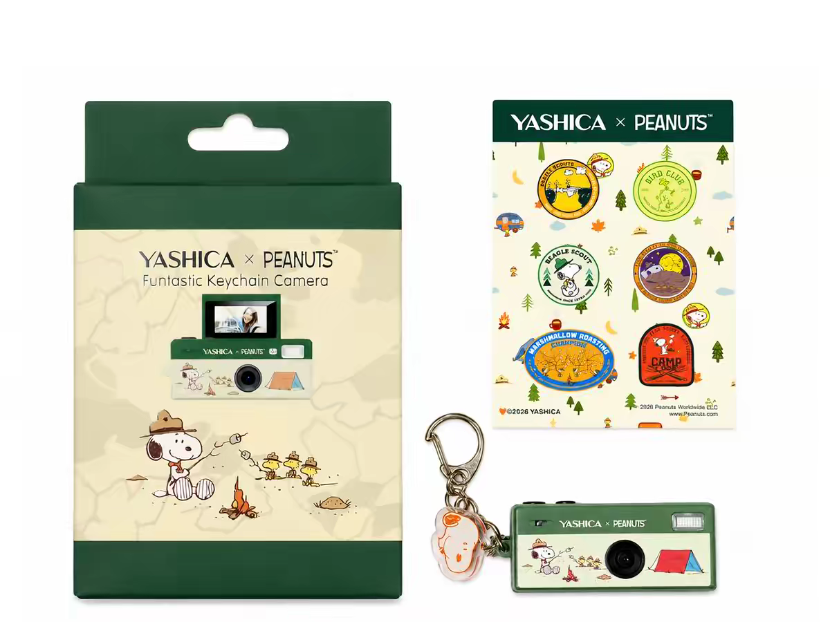 Yashica Funtastic Keychain Collaboration Mini digital Camera + 16 Gb memory + Card reader