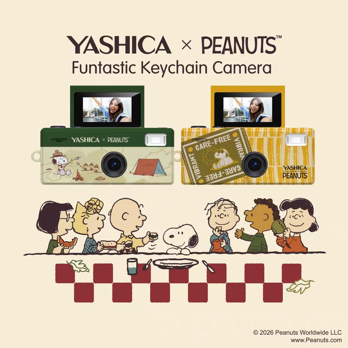 Yashica Funtastic Keychain Collaboration Mini digital Camera + 16 Gb memory + Card reader